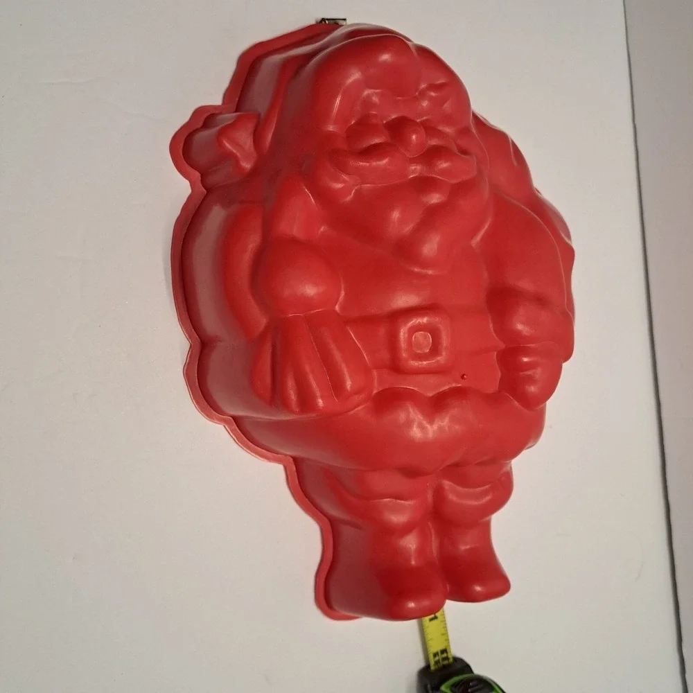 Christmas Holiday Entertain Santa Claus Gelatin Mold Plastic Tall Red 11